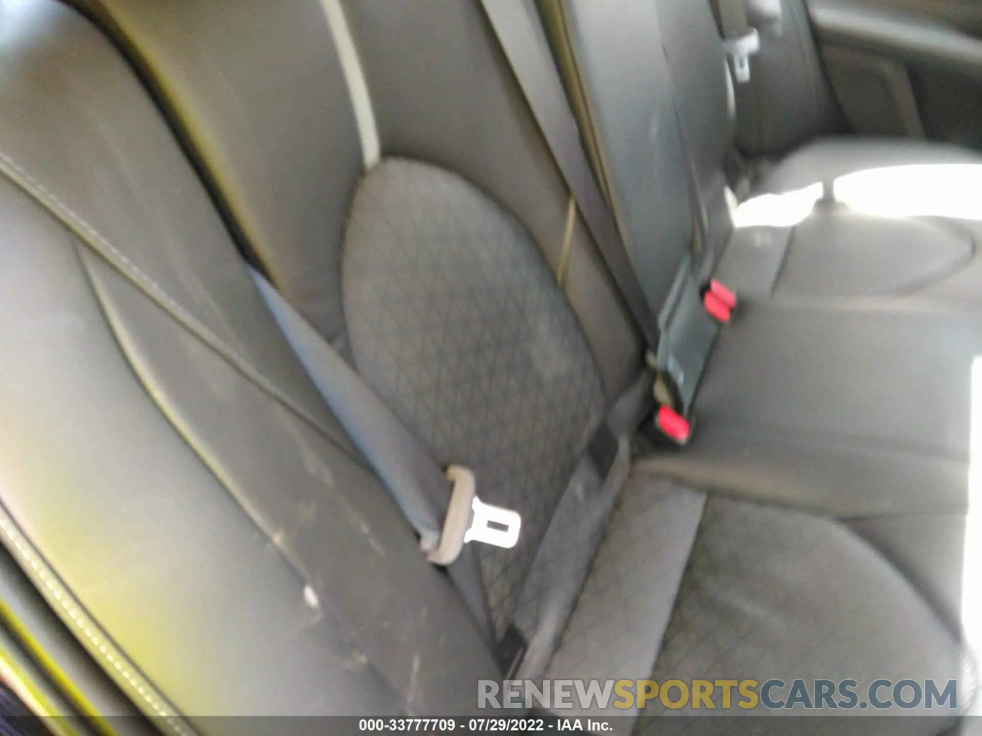 8 Photograph of a damaged car 4T1B61HK1KU802180 TOYOTA CAMRY 2019