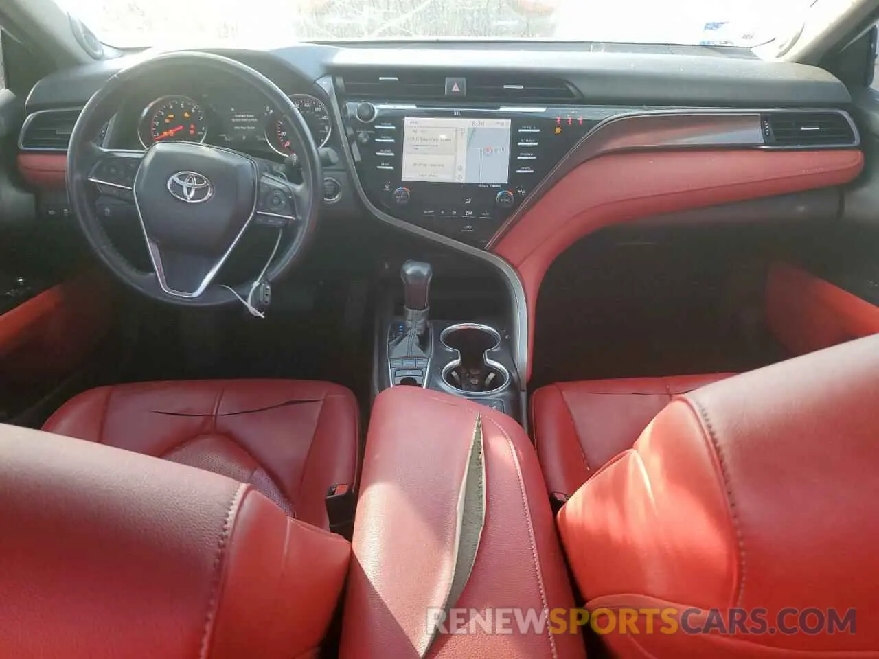 8 Photograph of a damaged car 4T1B61HK1KU814586 TOYOTA CAMRY 2019