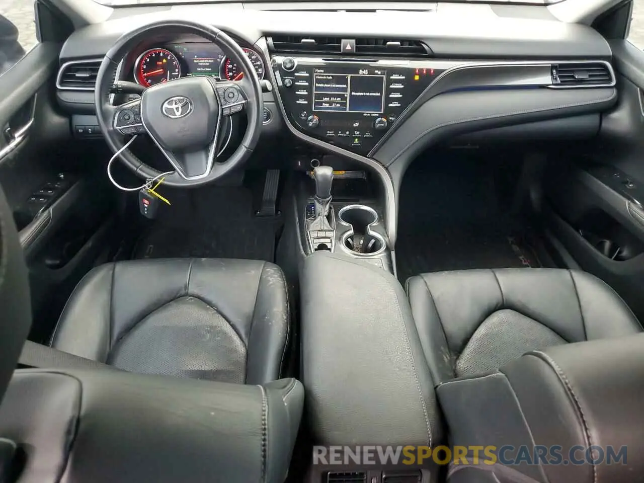 8 Photograph of a damaged car 4T1B61HK1KU849712 TOYOTA CAMRY 2019