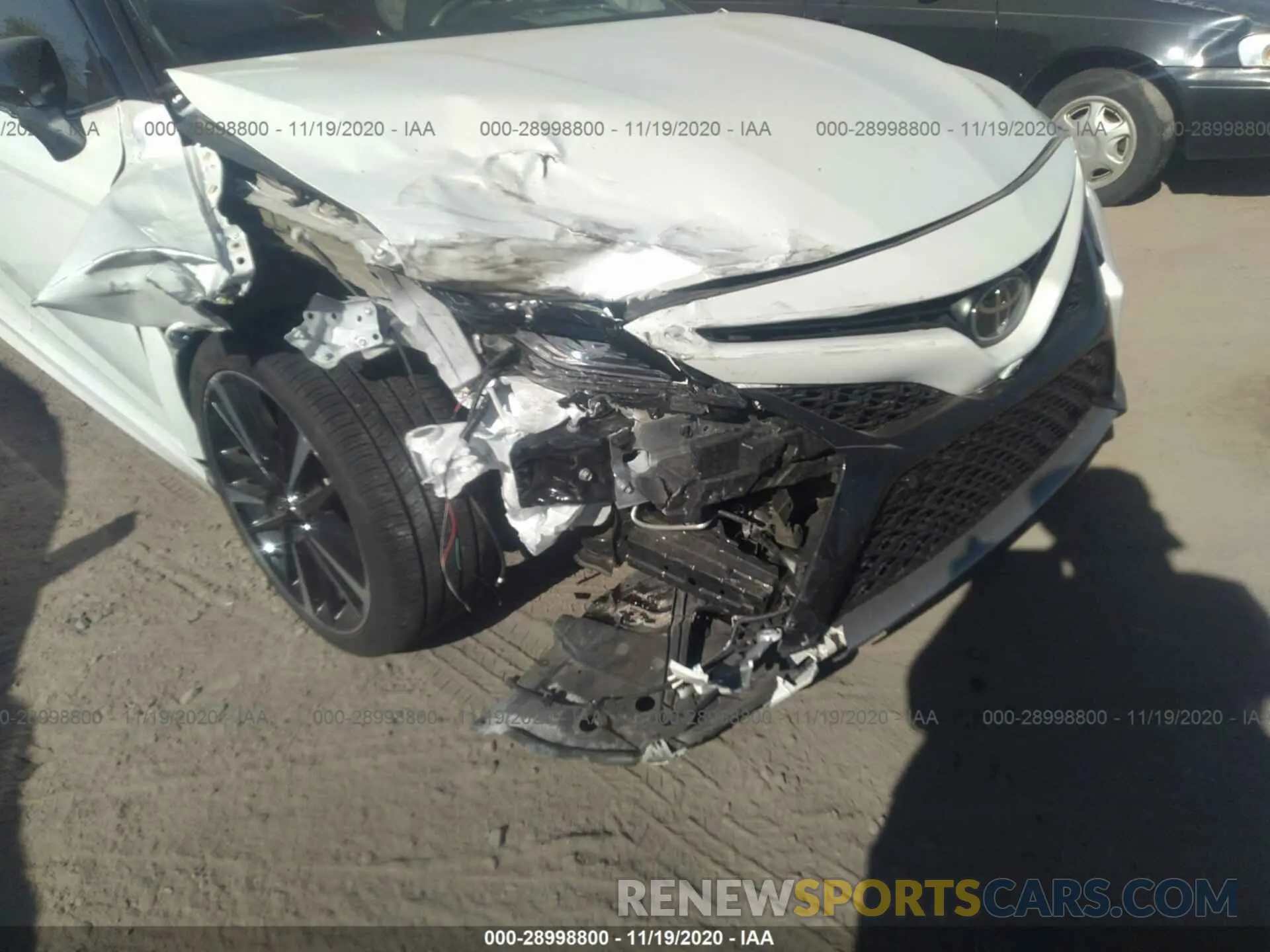6 Photograph of a damaged car 4T1B61HK2KU167681 TOYOTA CAMRY 2019