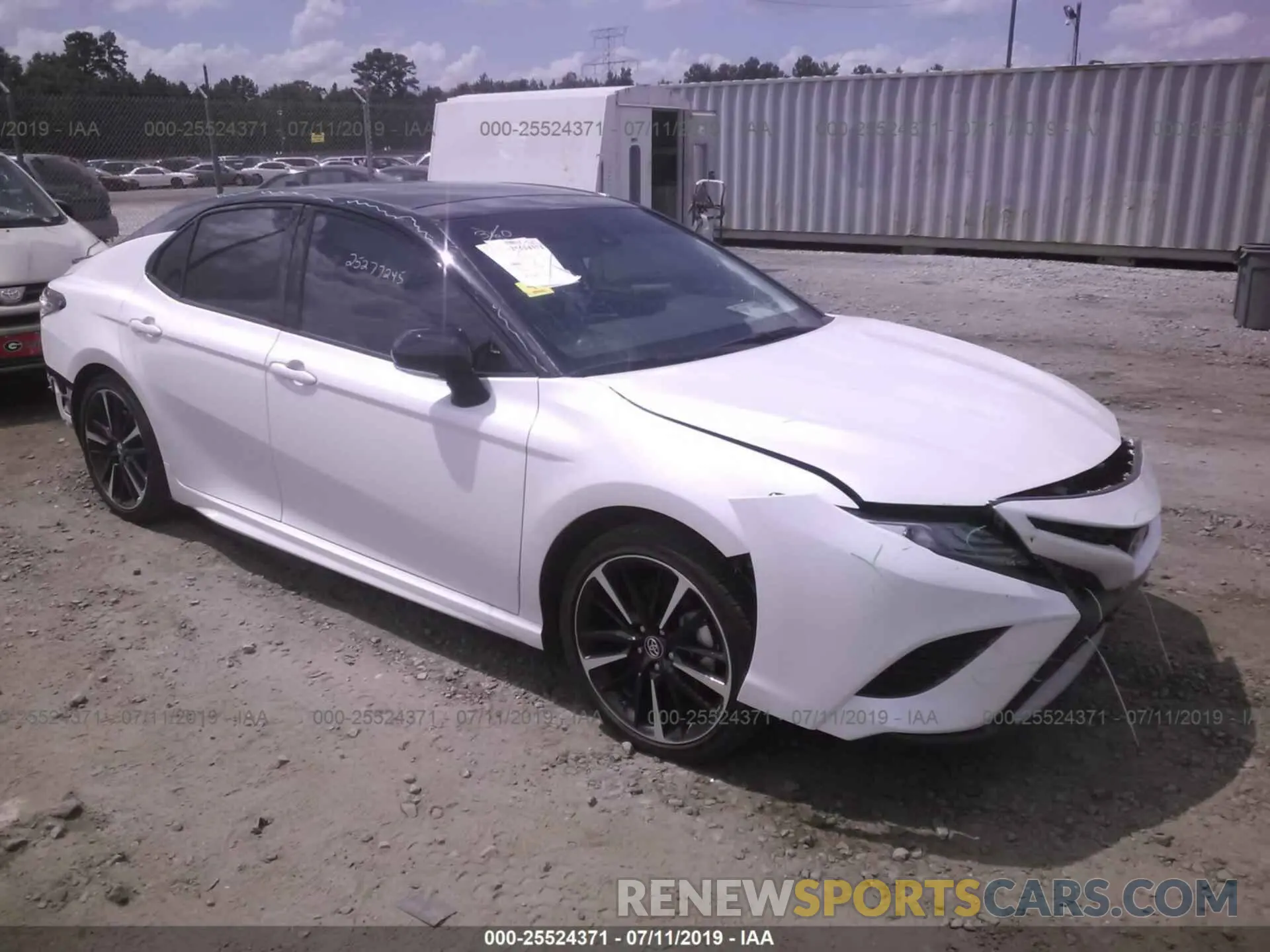1 Photograph of a damaged car 4T1B61HK2KU182973 TOYOTA CAMRY 2019