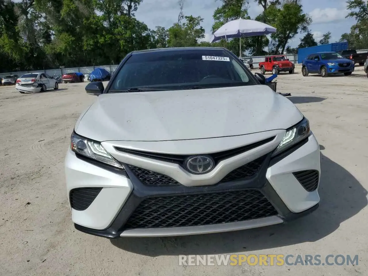 5 Photograph of a damaged car 4T1B61HK2KU190975 TOYOTA CAMRY 2019
