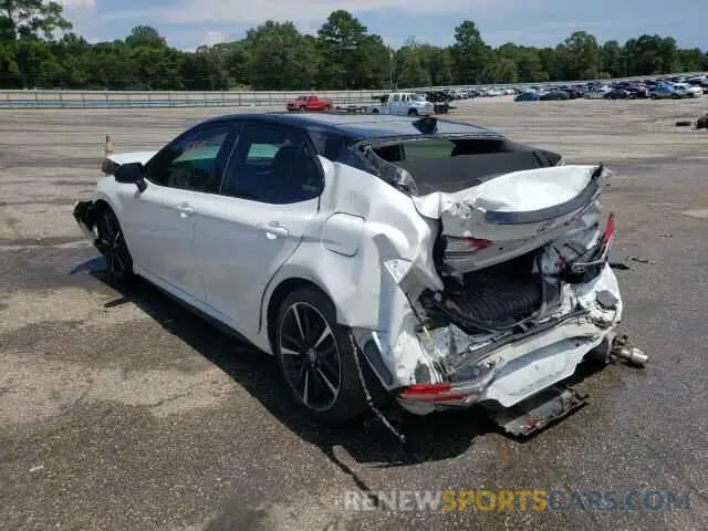 3 Фотография поврежденного автомобиля 4T1B61HK2KU233808 TOYOTA CAMRY 2019
