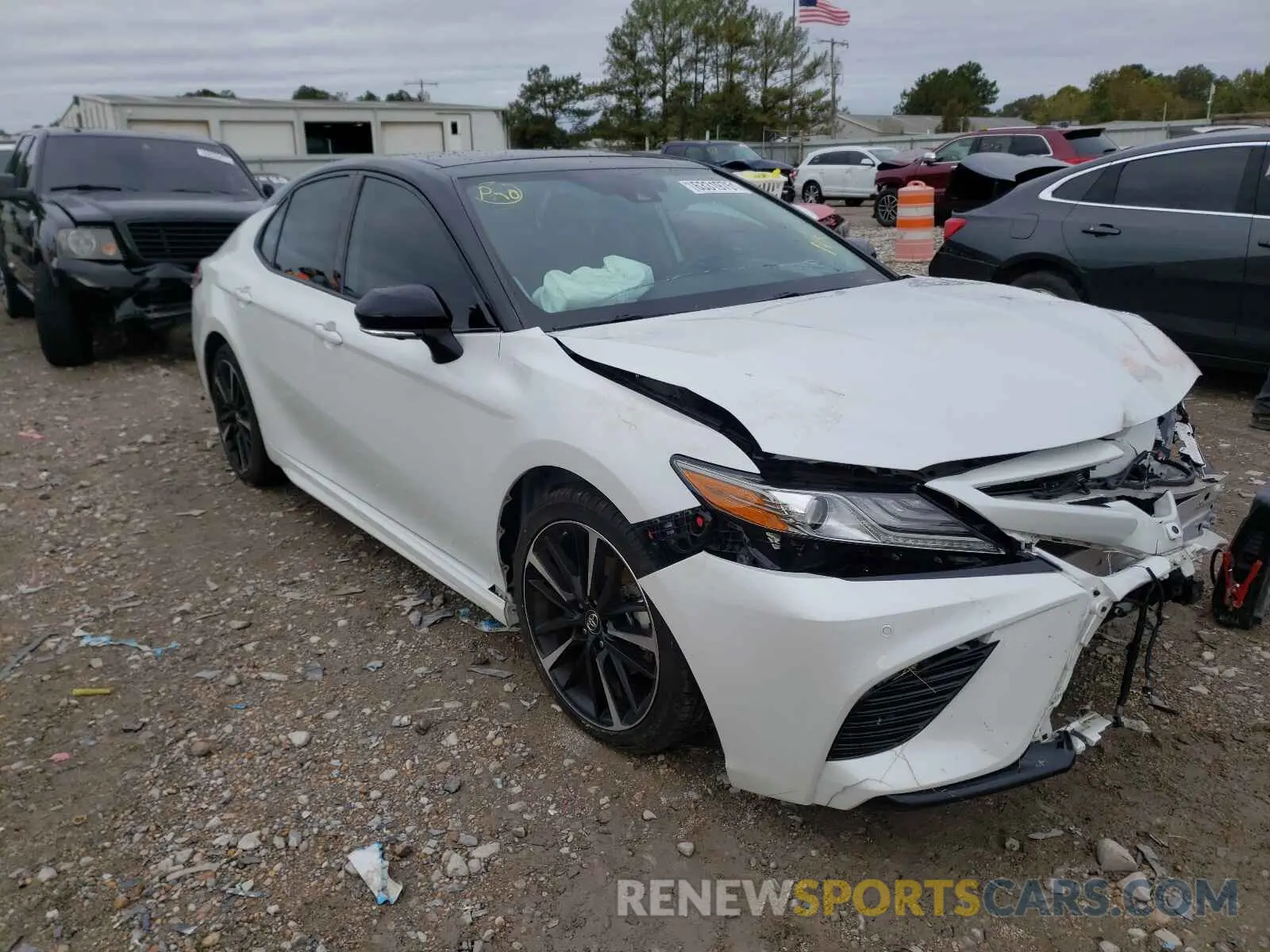 1 Фотография поврежденного автомобиля 4T1B61HK2KU244517 TOYOTA CAMRY 2019