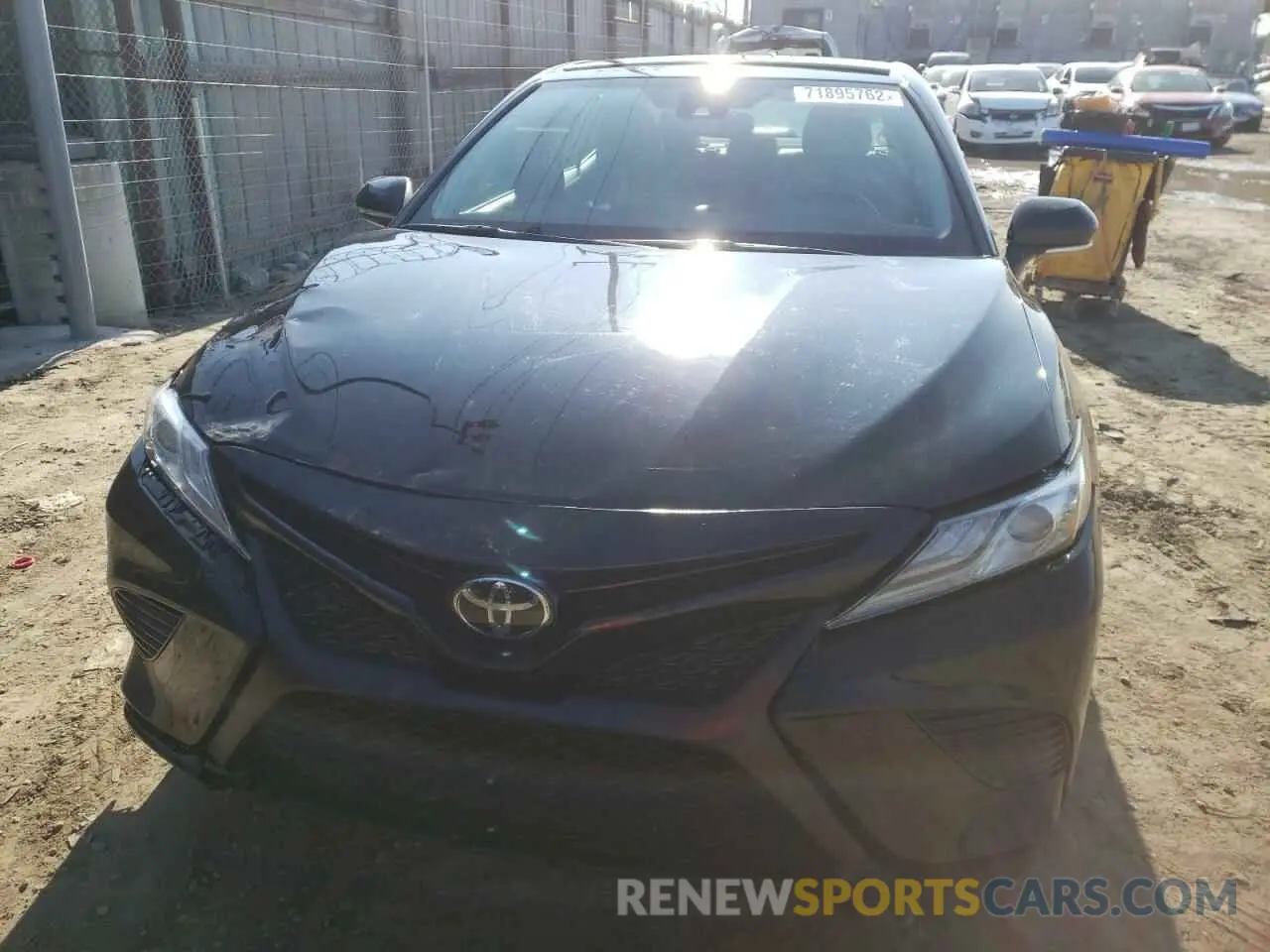 5 Photograph of a damaged car 4T1B61HK2KU719647 TOYOTA CAMRY 2019