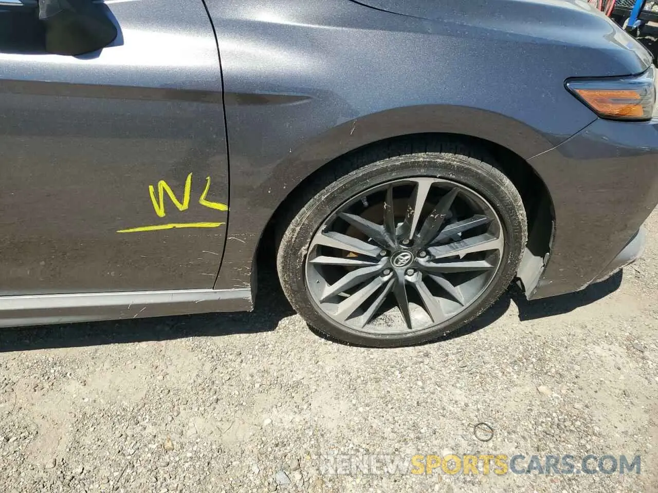 12 Photograph of a damaged car 4T1B61HK2KU735105 TOYOTA CAMRY 2019