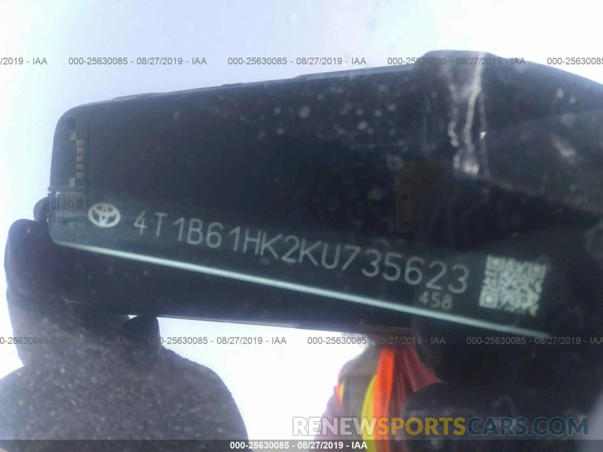 9 Photograph of a damaged car 4T1B61HK2KU735623 TOYOTA CAMRY 2019
