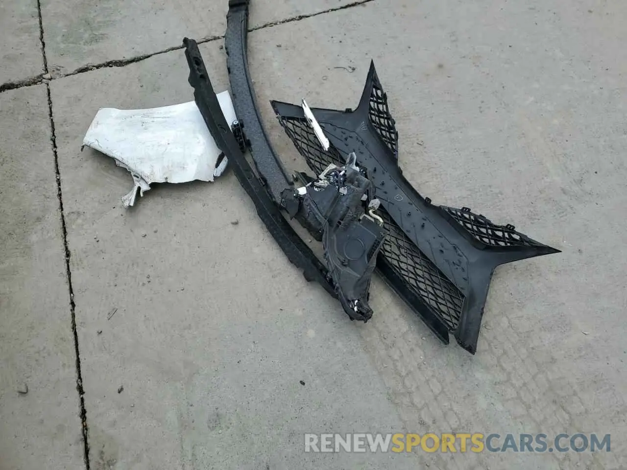 12 Photograph of a damaged car 4T1B61HK2KU780237 TOYOTA CAMRY 2019