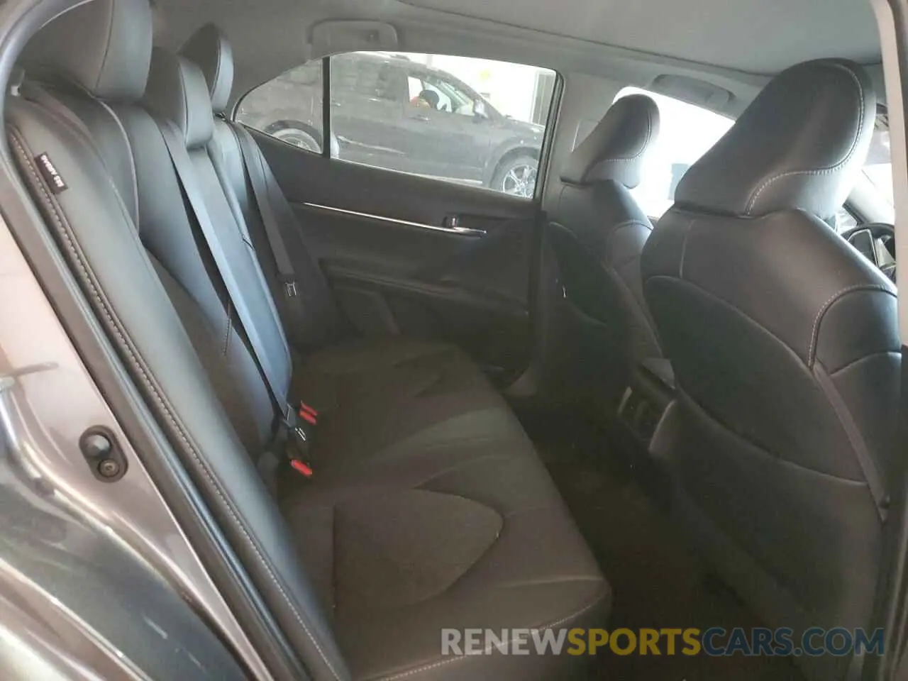 10 Photograph of a damaged car 4T1B61HK2KU828559 TOYOTA CAMRY 2019