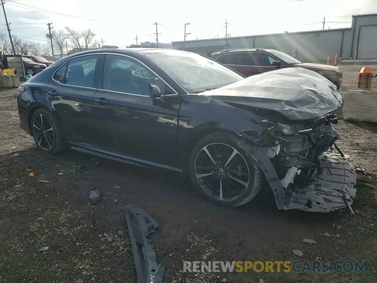 4 Photograph of a damaged car 4T1B61HK3KU250231 TOYOTA CAMRY 2019