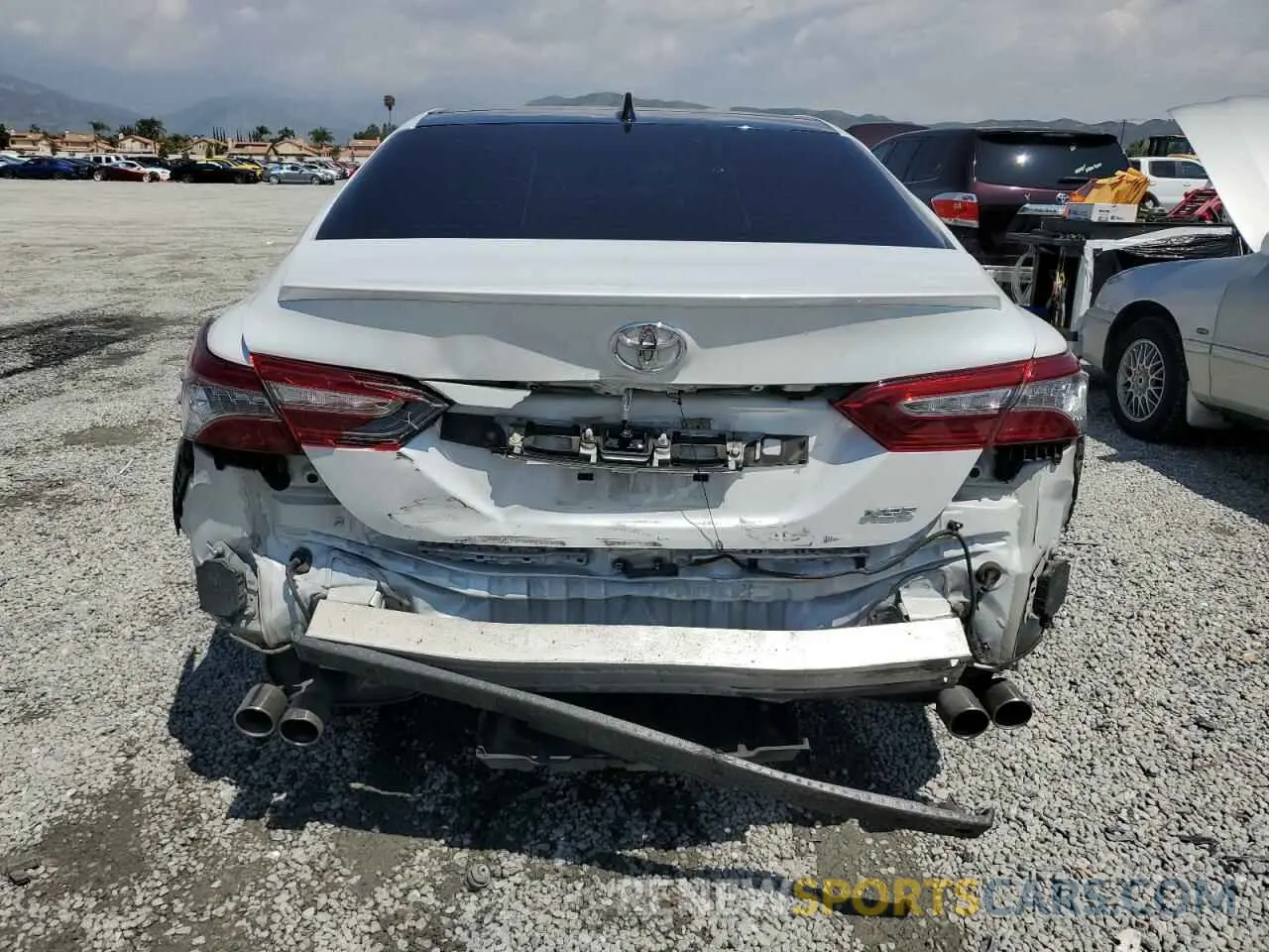 6 Фотография поврежденного автомобиля 4T1B61HK3KU682883 TOYOTA CAMRY 2019