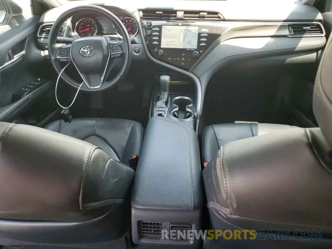 8 Фотография поврежденного автомобиля 4T1B61HK3KU682883 TOYOTA CAMRY 2019