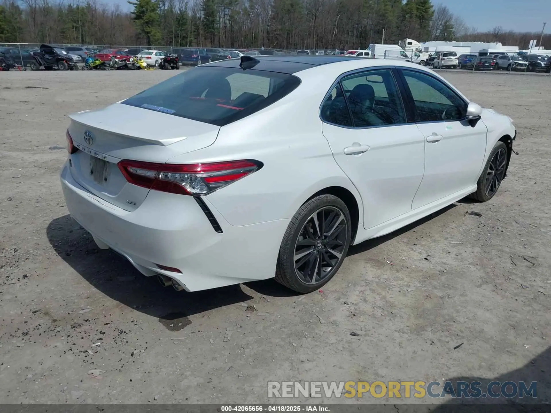4 Фотография поврежденного автомобиля 4T1B61HK3KU686948 TOYOTA CAMRY 2019
