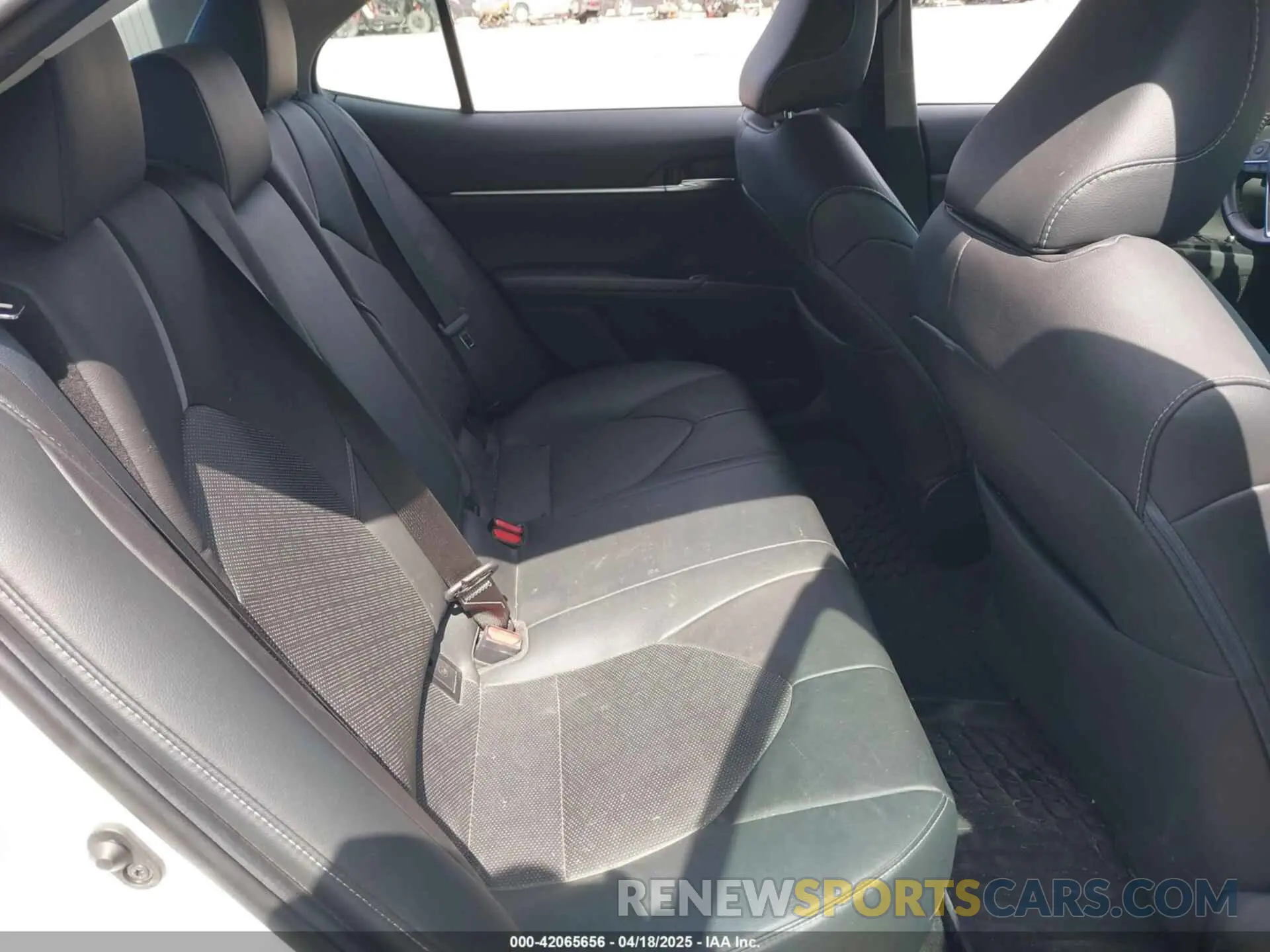 8 Фотография поврежденного автомобиля 4T1B61HK3KU686948 TOYOTA CAMRY 2019