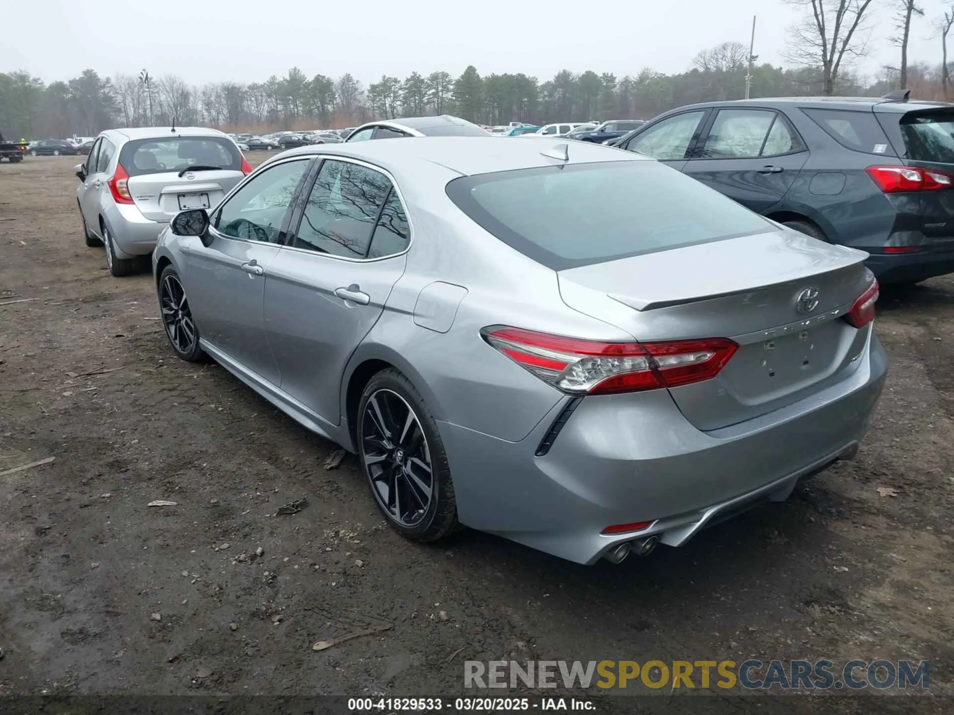 3 Фотография поврежденного автомобиля 4T1B61HK3KU742158 TOYOTA CAMRY 2019
