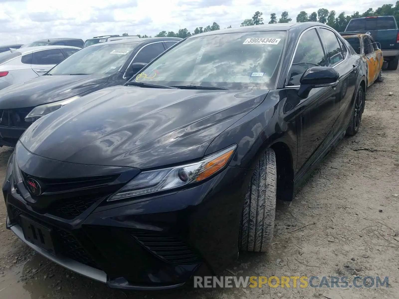 2 Photograph of a damaged car 4T1B61HK3KU754648 TOYOTA CAMRY 2019