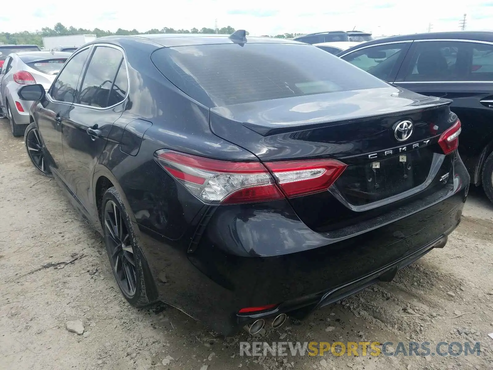 3 Photograph of a damaged car 4T1B61HK3KU754648 TOYOTA CAMRY 2019