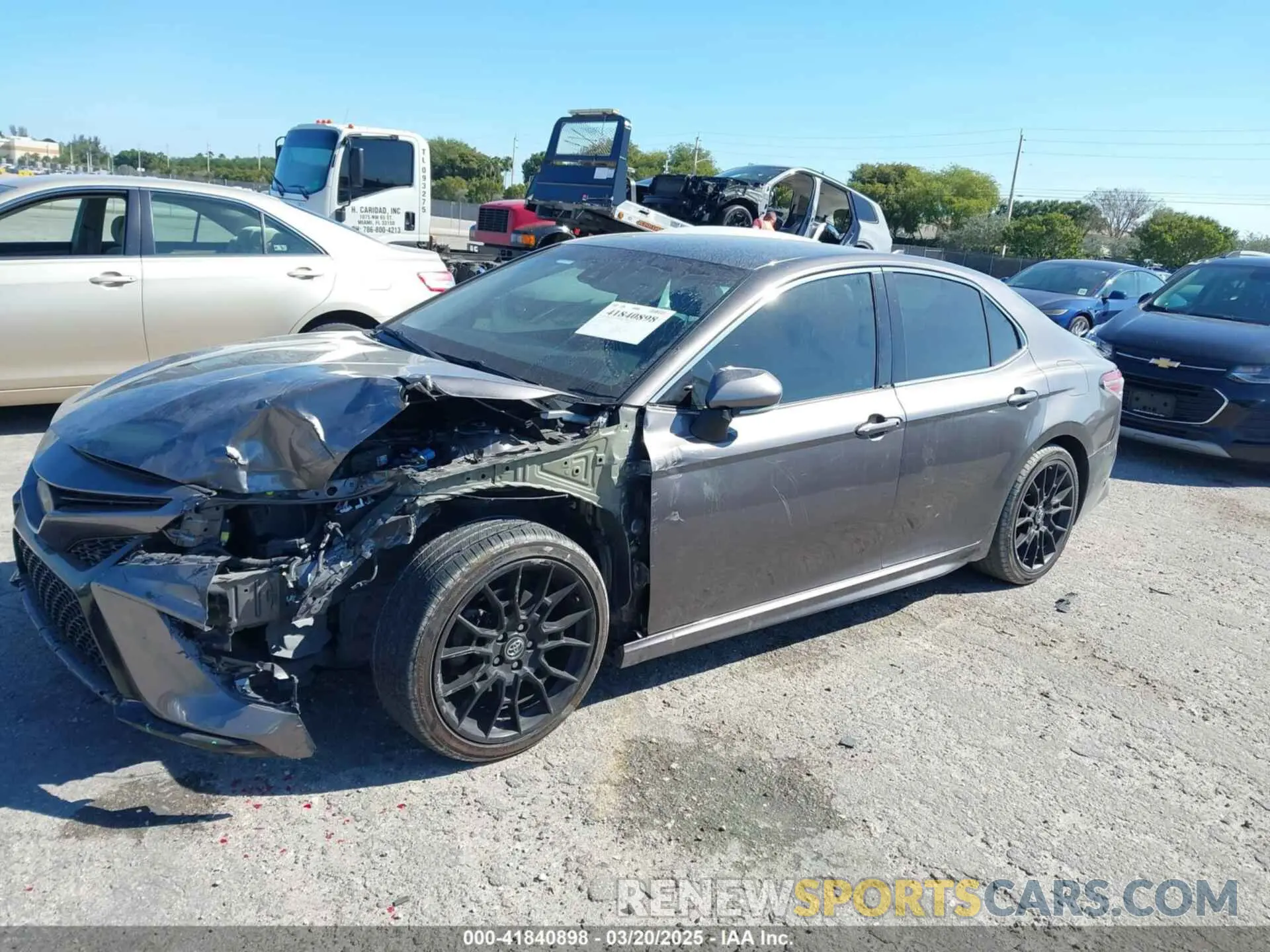 6 Photograph of a damaged car 4T1B61HK3KU770042 TOYOTA CAMRY 2019
