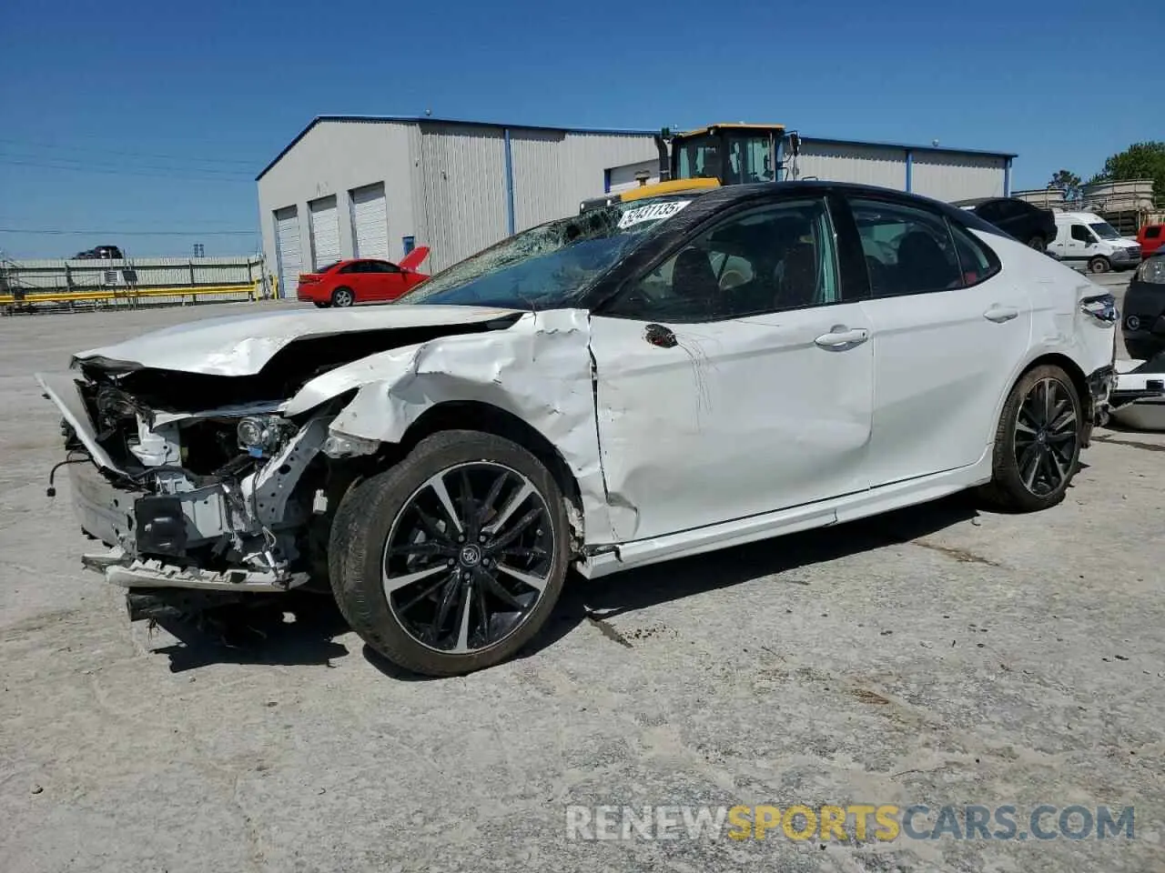 1 Фотография поврежденного автомобиля 4T1B61HK4KU188984 TOYOTA CAMRY 2019