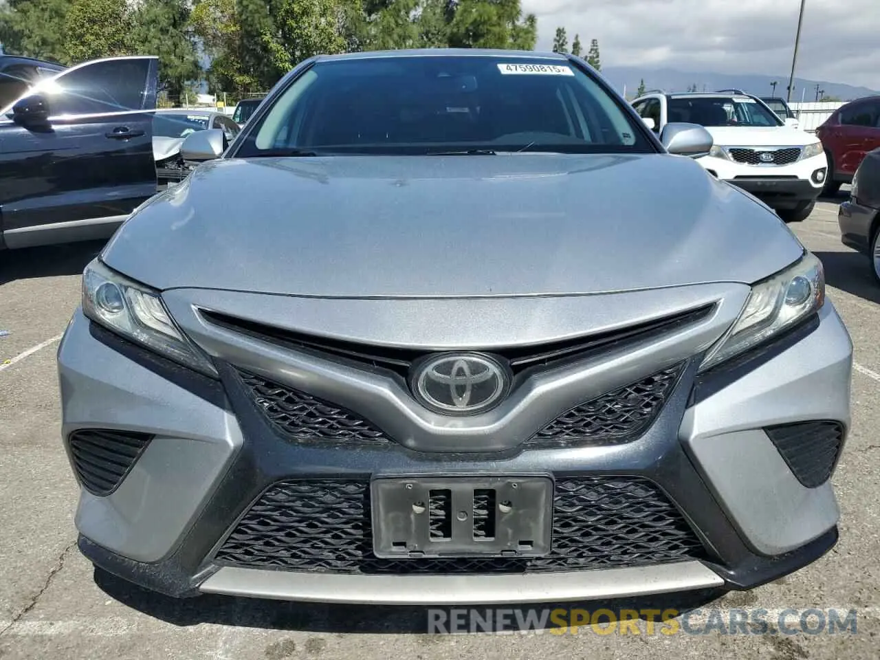 5 Фотография поврежденного автомобиля 4T1B61HK4KU251243 TOYOTA CAMRY 2019