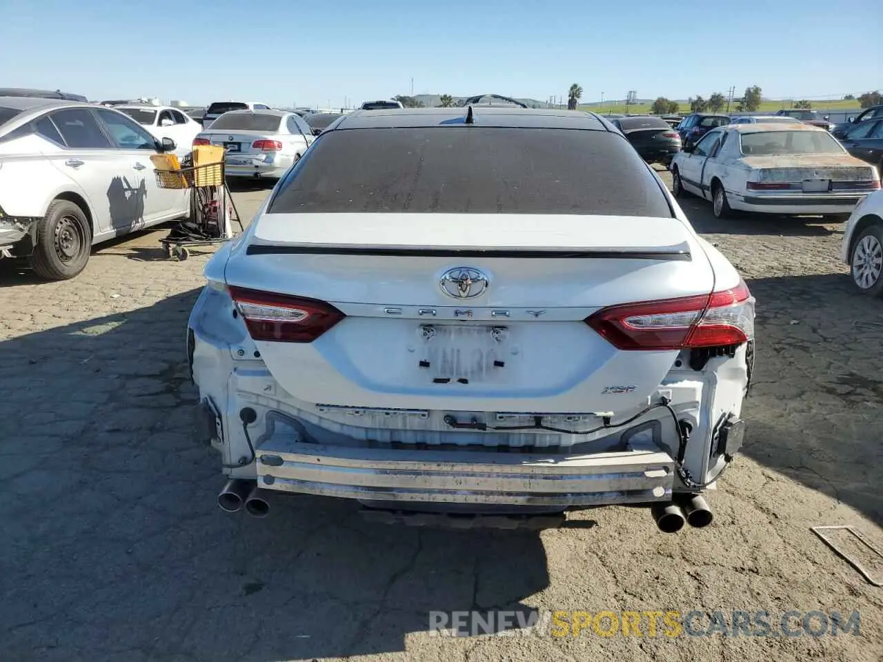 6 Photograph of a damaged car 4T1B61HK4KU254630 TOYOTA CAMRY 2019