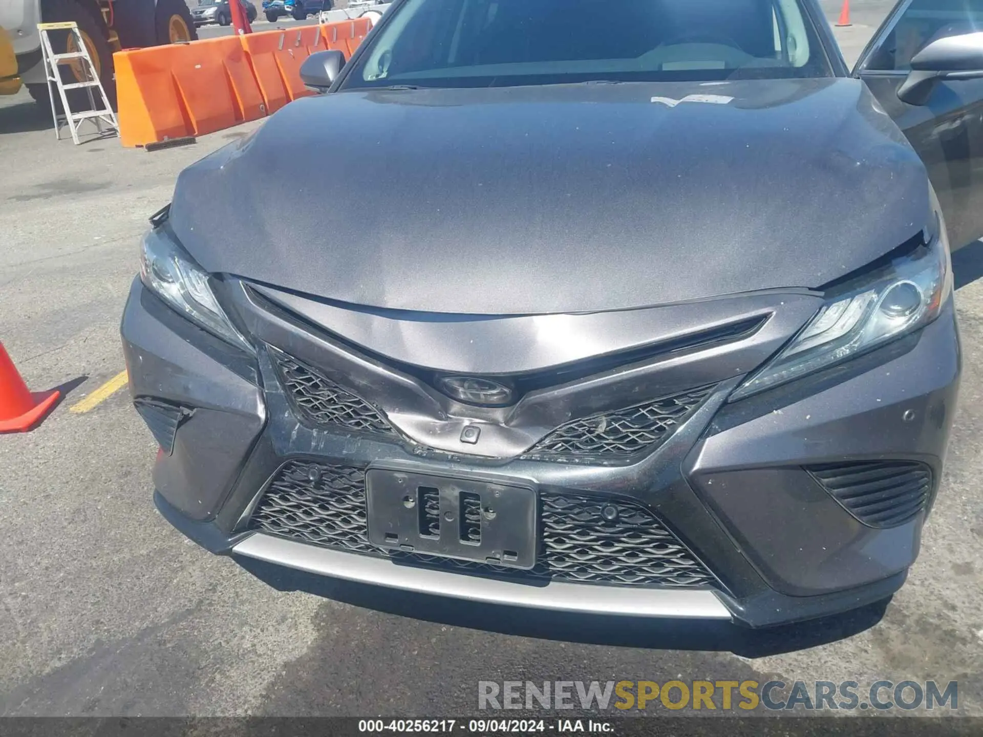 6 Photograph of a damaged car 4T1B61HK4KU294271 TOYOTA CAMRY 2019