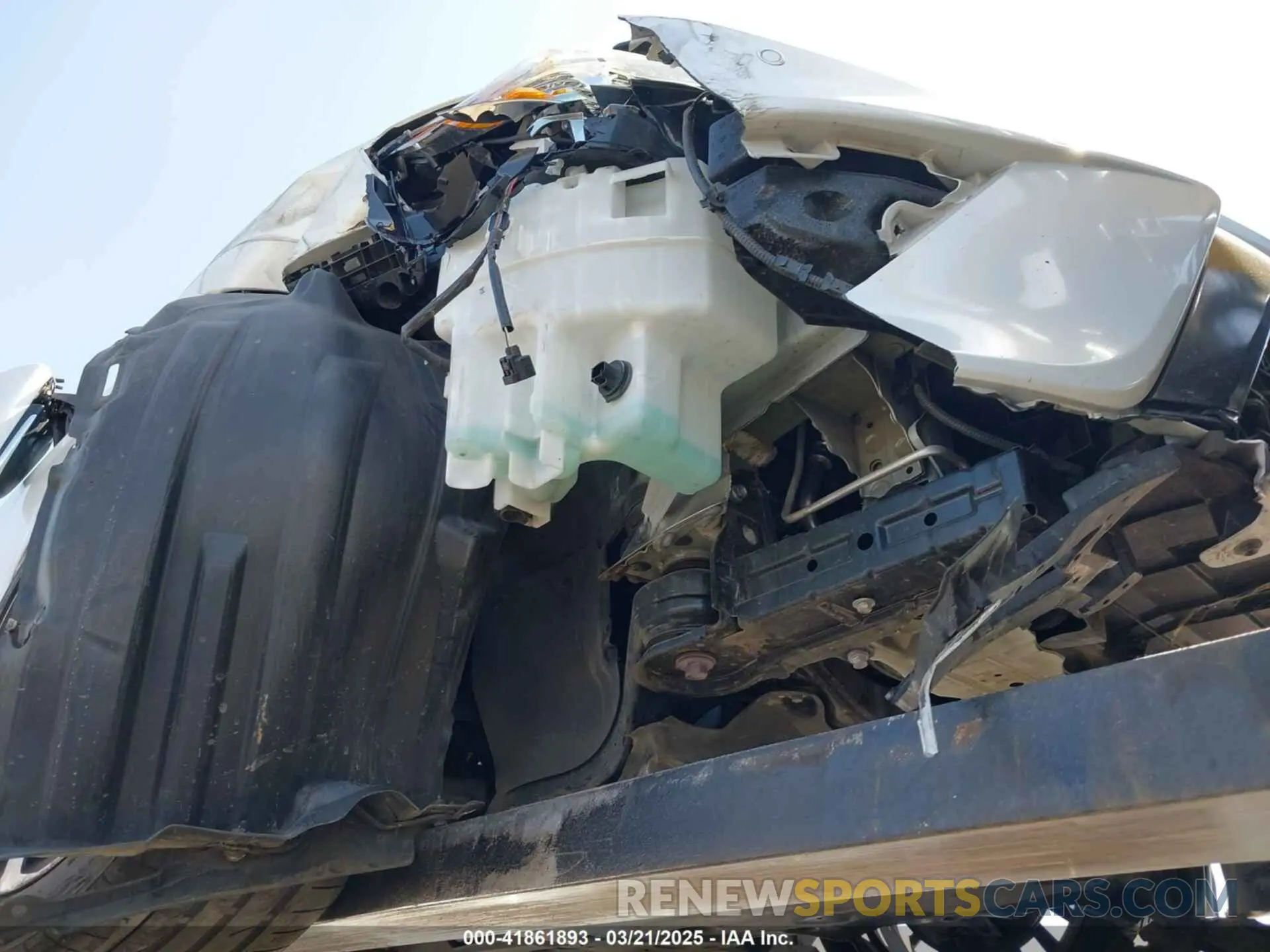 19 Photograph of a damaged car 4T1B61HK4KU691866 TOYOTA CAMRY 2019