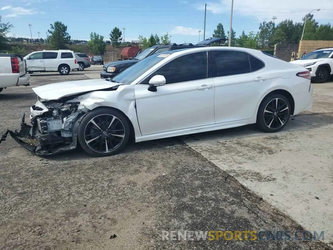 1 Photograph of a damaged car 4T1B61HK4KU704969 TOYOTA CAMRY 2019