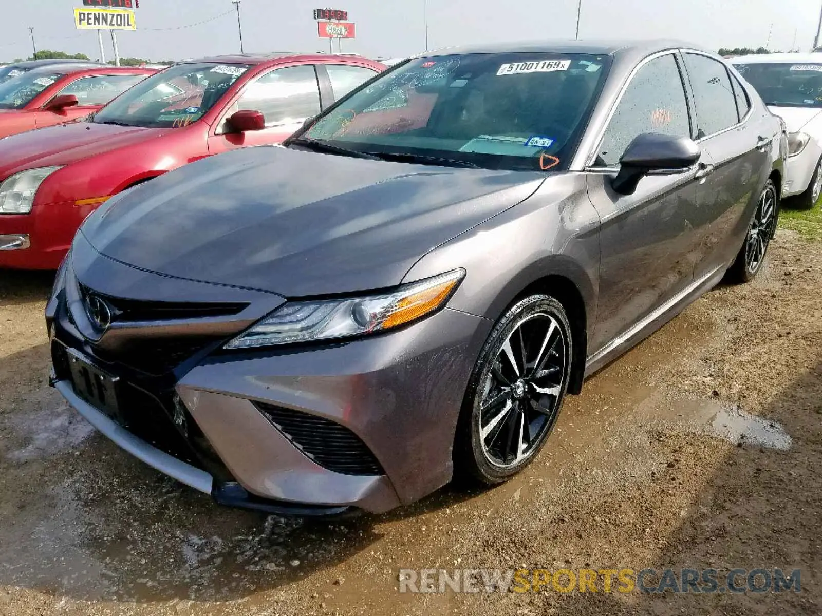2 Photograph of a damaged car 4T1B61HK4KU767327 TOYOTA CAMRY 2019