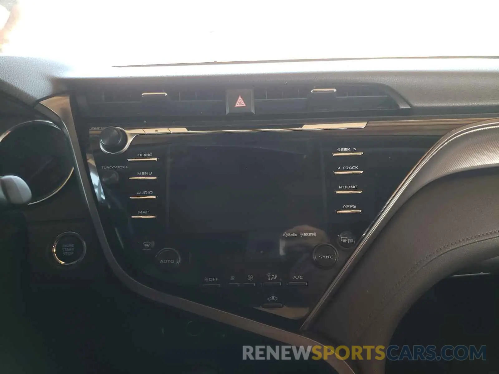 9 Photograph of a damaged car 4T1B61HK4KU829258 TOYOTA CAMRY 2019
