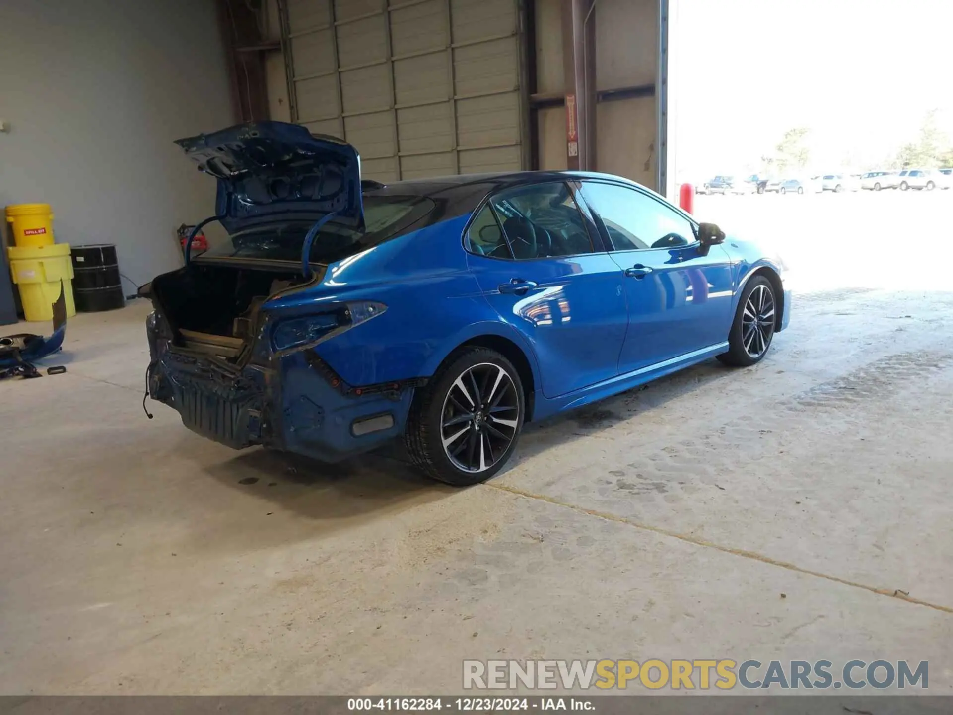 4 Фотография поврежденного автомобиля 4T1B61HK5KU238629 TOYOTA CAMRY 2019