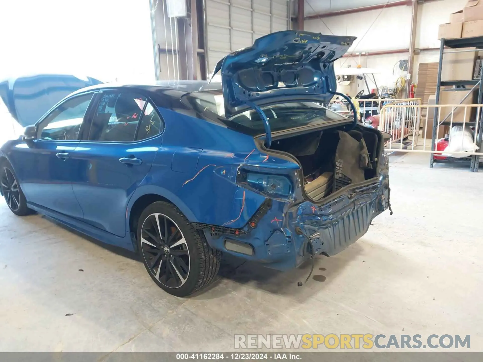 6 Фотография поврежденного автомобиля 4T1B61HK5KU238629 TOYOTA CAMRY 2019