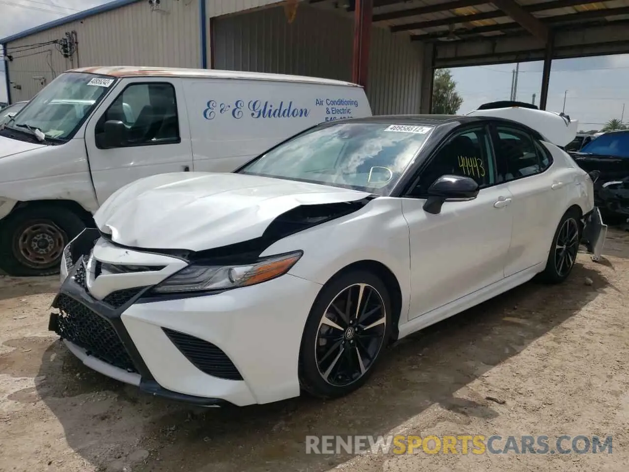2 Photograph of a damaged car 4T1B61HK5KU244320 TOYOTA CAMRY 2019