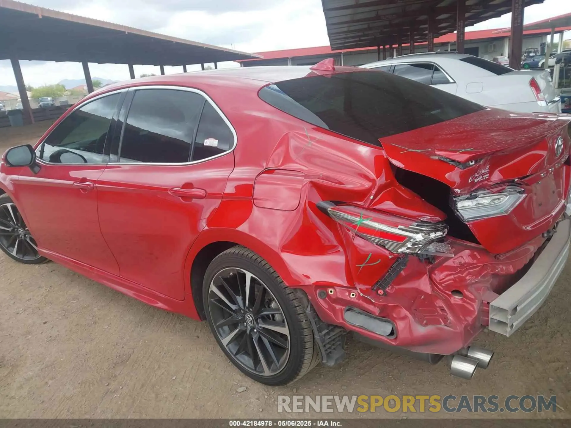 18 Фотография поврежденного автомобиля 4T1B61HK5KU288320 TOYOTA CAMRY 2019