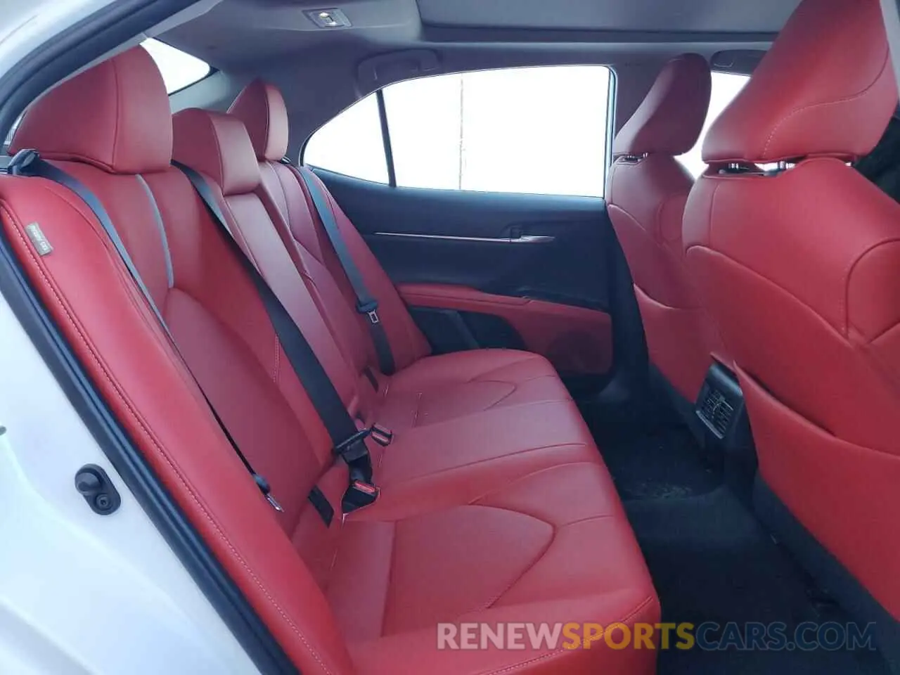 6 Фотография поврежденного автомобиля 4T1B61HK5KU291959 TOYOTA CAMRY 2019