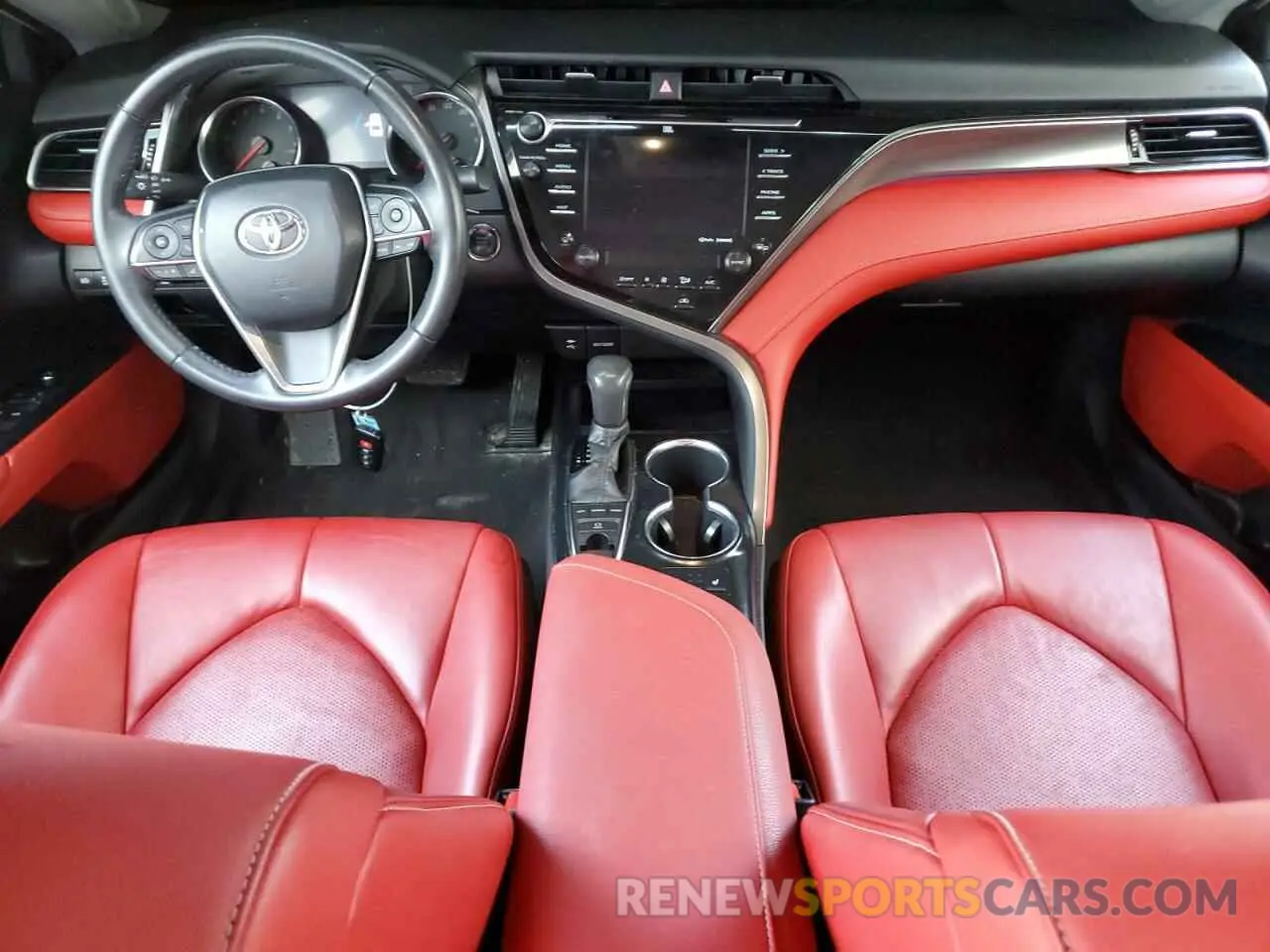9 Фотография поврежденного автомобиля 4T1B61HK5KU291959 TOYOTA CAMRY 2019