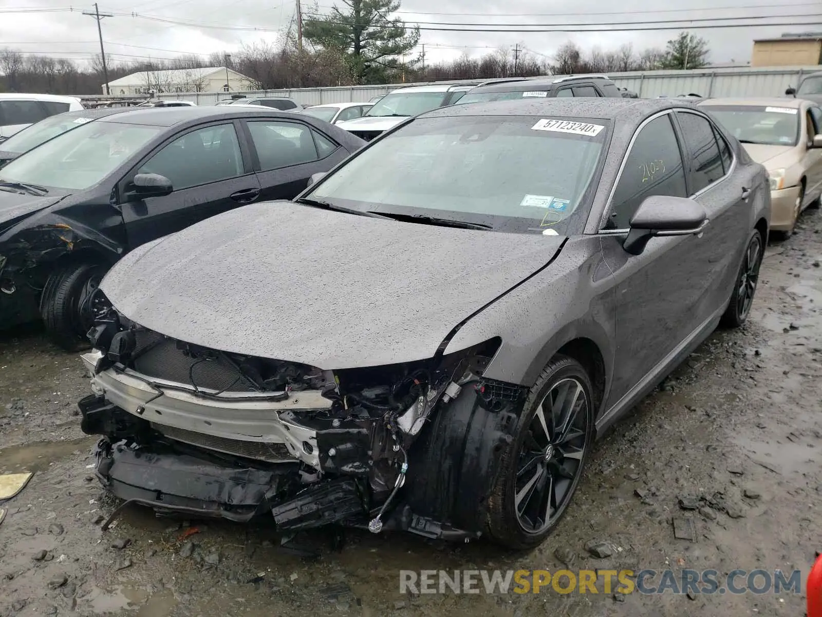2 Photograph of a damaged car 4T1B61HK5KU299284 TOYOTA CAMRY 2019