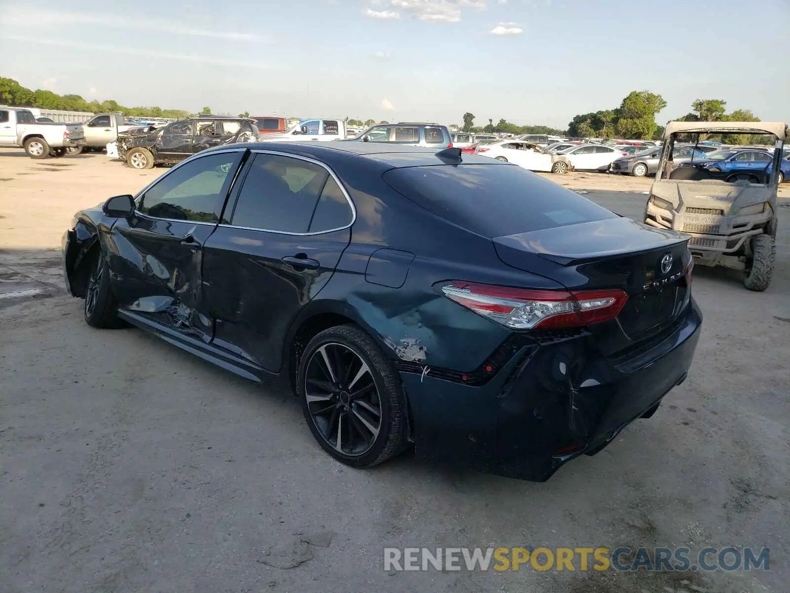 3 Photograph of a damaged car 4T1B61HK5KU769572 TOYOTA CAMRY 2019