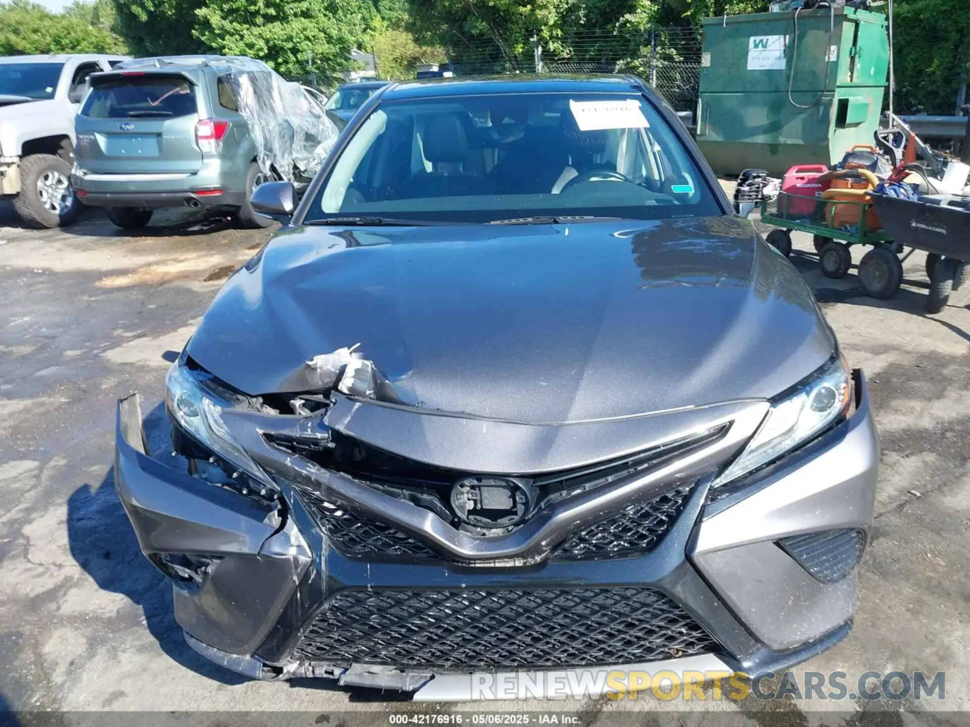 12 Photograph of a damaged car 4T1B61HK5KU788378 TOYOTA CAMRY 2019