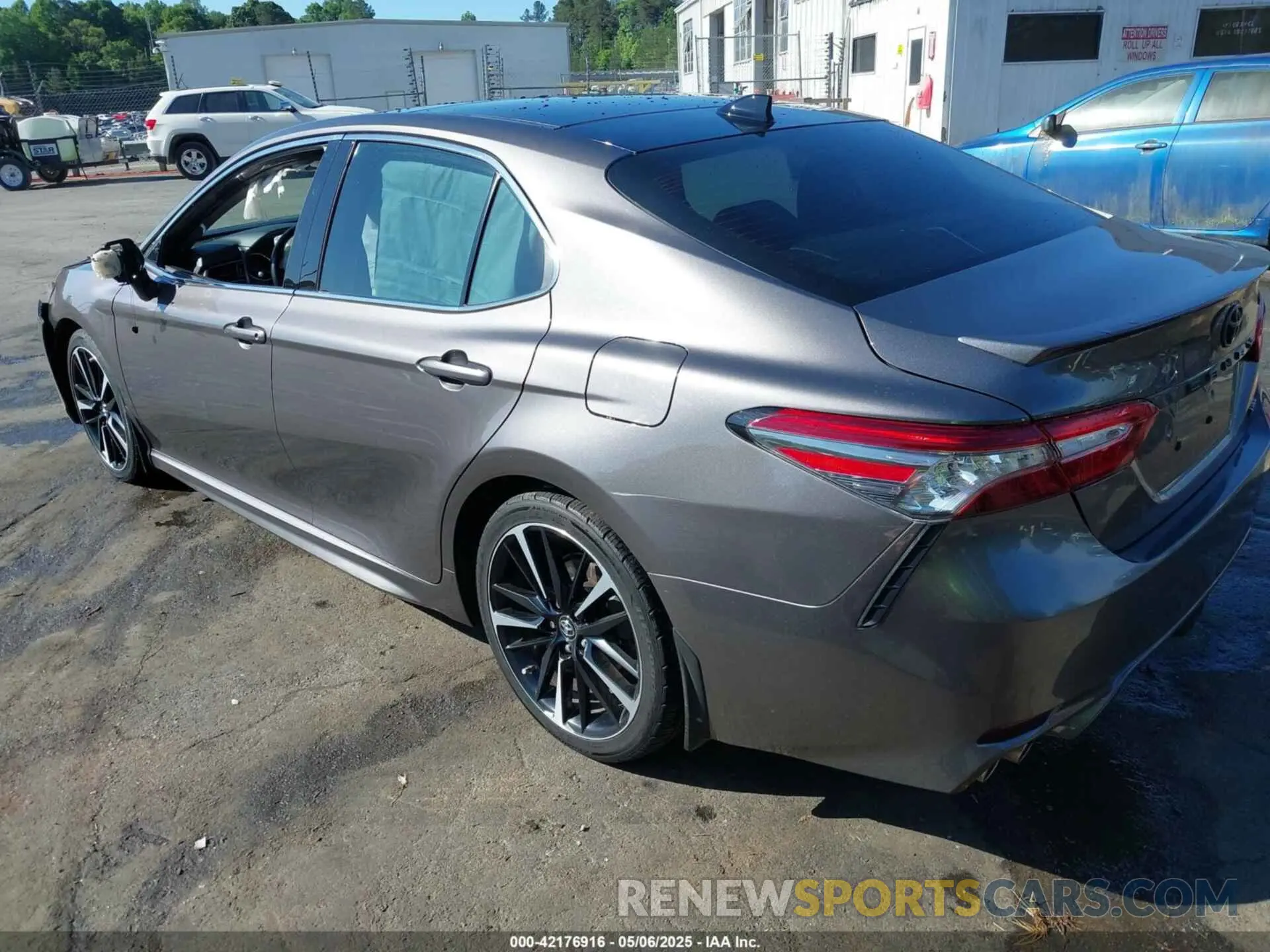 3 Photograph of a damaged car 4T1B61HK5KU788378 TOYOTA CAMRY 2019