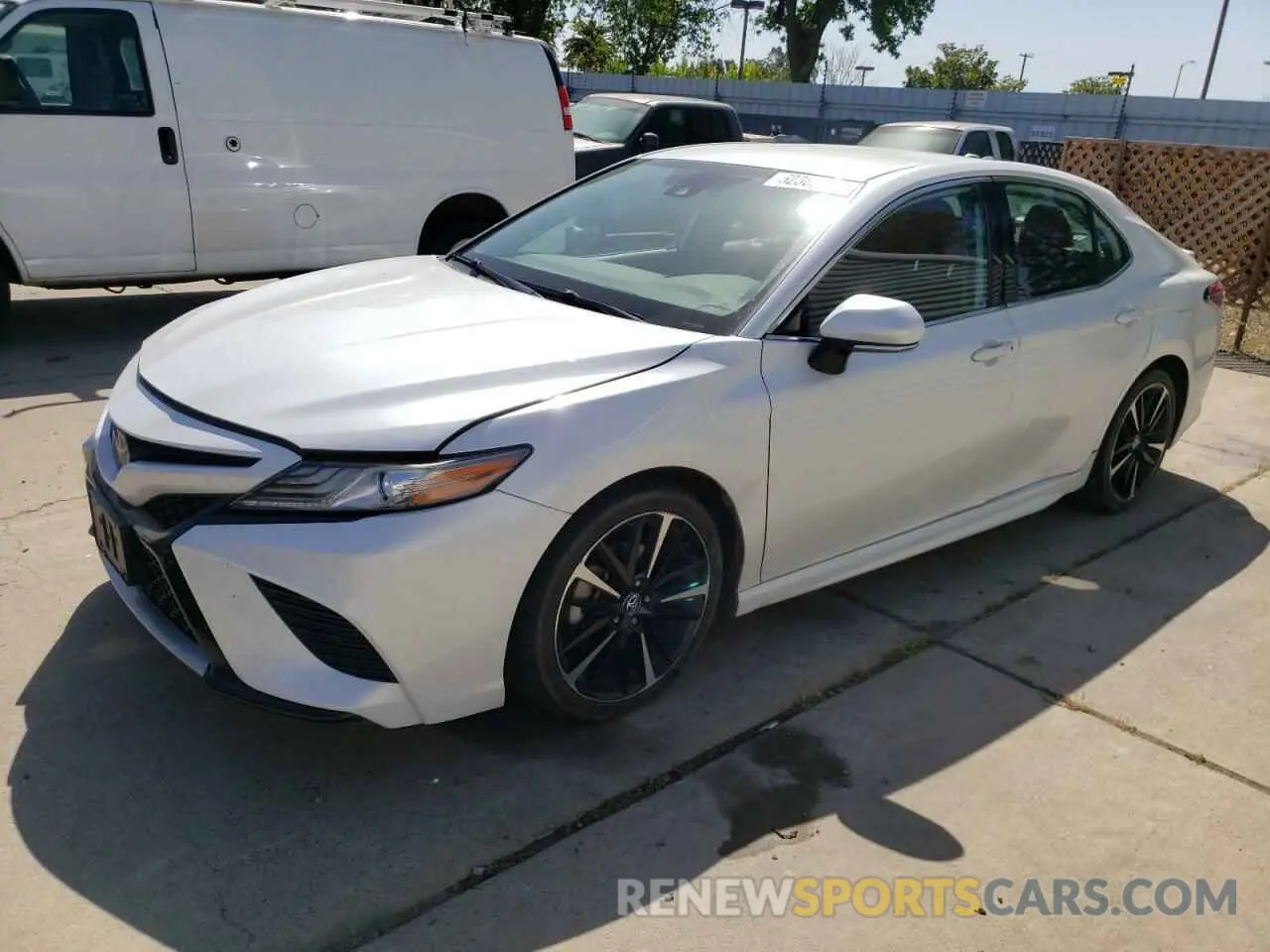 1 Фотография поврежденного автомобиля 4T1B61HK5KU823954 TOYOTA CAMRY 2019