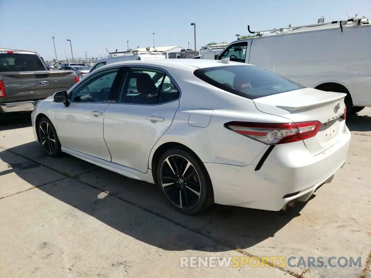 2 Фотография поврежденного автомобиля 4T1B61HK5KU823954 TOYOTA CAMRY 2019