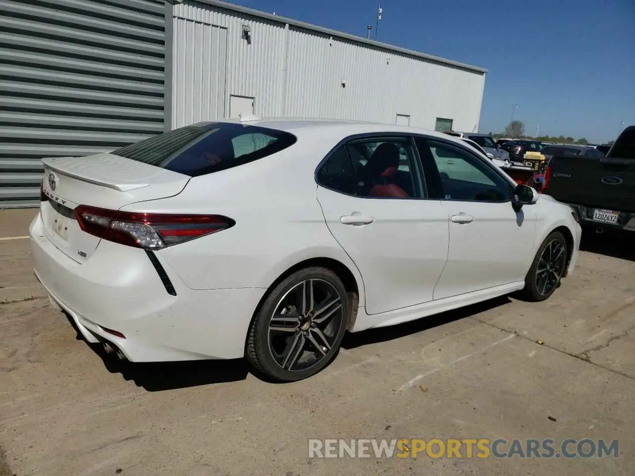 3 Фотография поврежденного автомобиля 4T1B61HK5KU823954 TOYOTA CAMRY 2019
