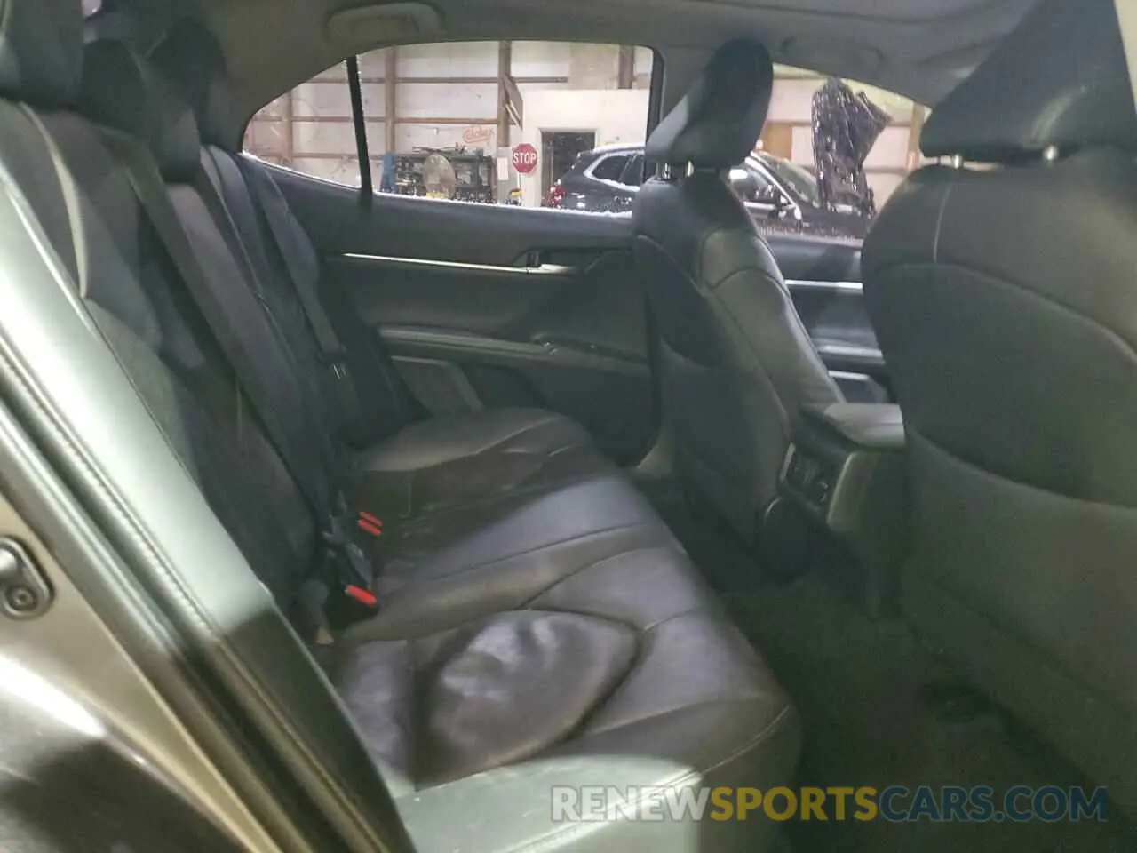 10 Фотография поврежденного автомобиля 4T1B61HK5KU827793 TOYOTA CAMRY 2019