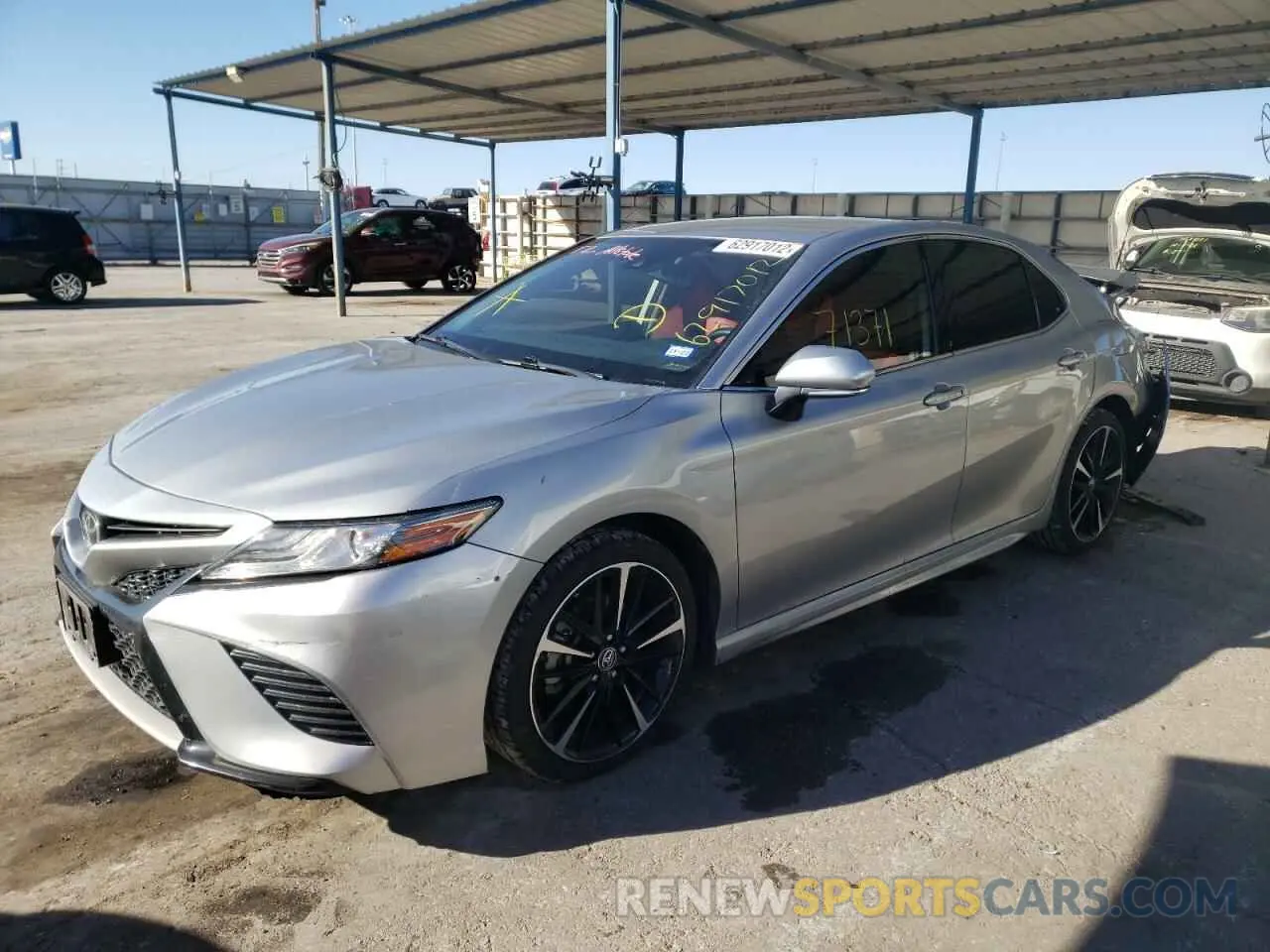 2 Photograph of a damaged car 4T1B61HK5KU828328 TOYOTA CAMRY 2019