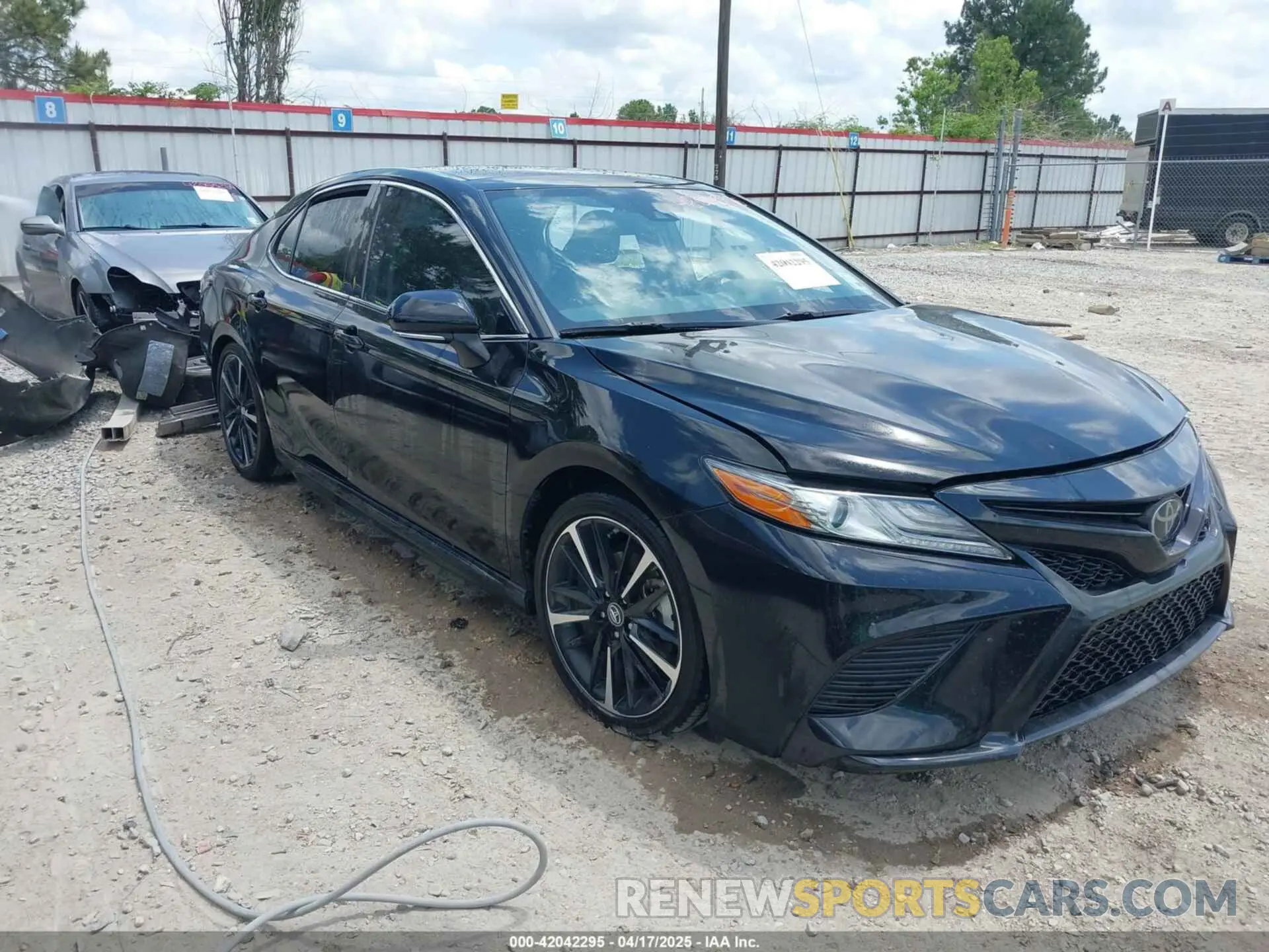 1 Photograph of a damaged car 4T1B61HK5KU851365 TOYOTA CAMRY 2019