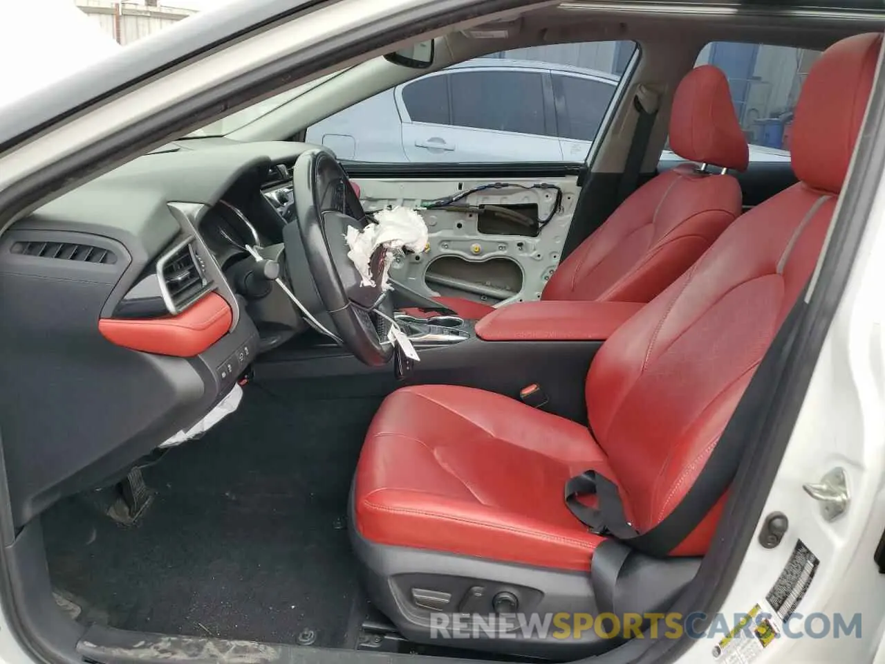 7 Фотография поврежденного автомобиля 4T1B61HK6KU259232 TOYOTA CAMRY 2019