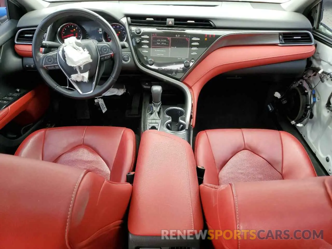 8 Фотография поврежденного автомобиля 4T1B61HK6KU259232 TOYOTA CAMRY 2019