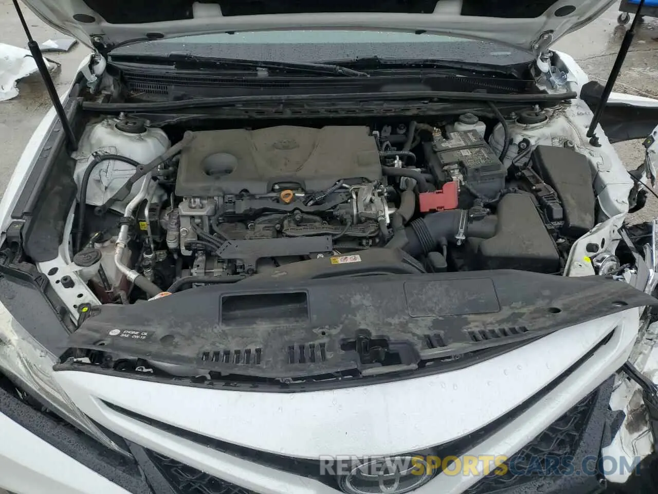 12 Photograph of a damaged car 4T1B61HK6KU283191 TOYOTA CAMRY 2019