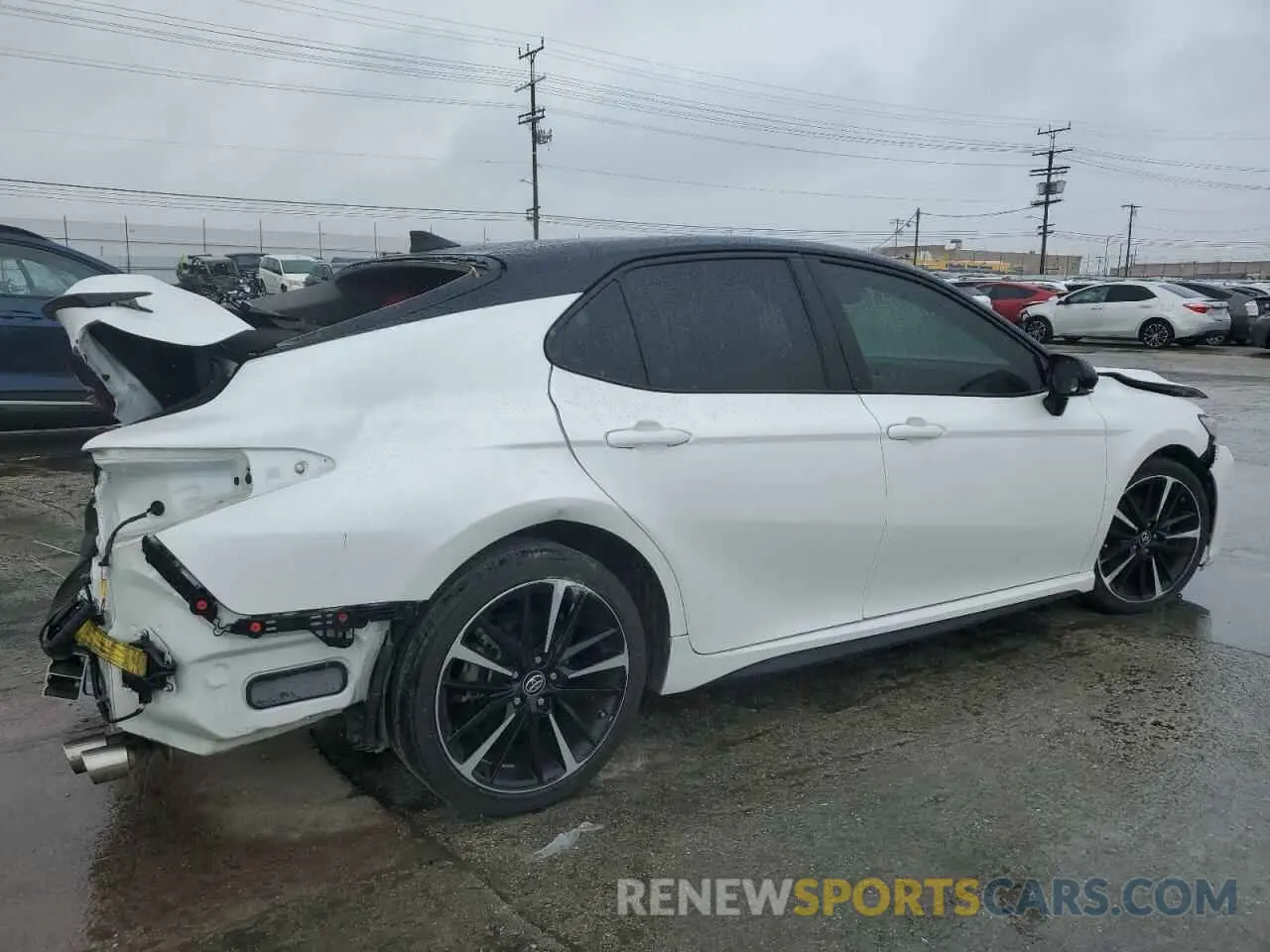 3 Photograph of a damaged car 4T1B61HK6KU283191 TOYOTA CAMRY 2019